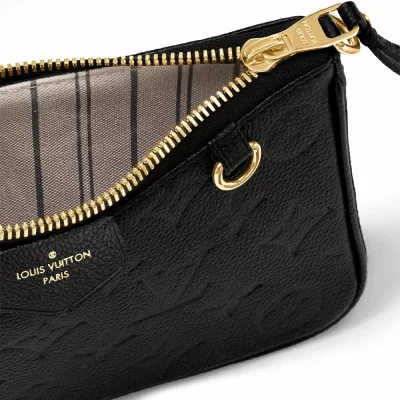 Easy Pouch On Strap Monogram Empreinte Leather in Damenbrieftaschen und Kleinlederwaren