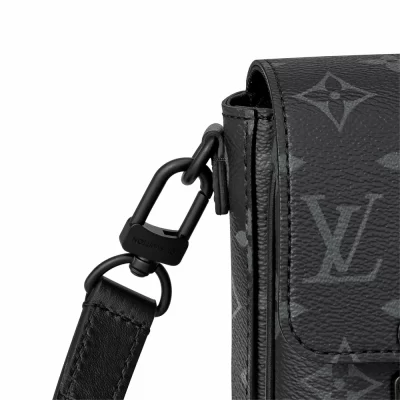 S-Lock Vertical Wearable Wallet Monogram Eclipse Canvas in Herrentaschen Umhängetaschen